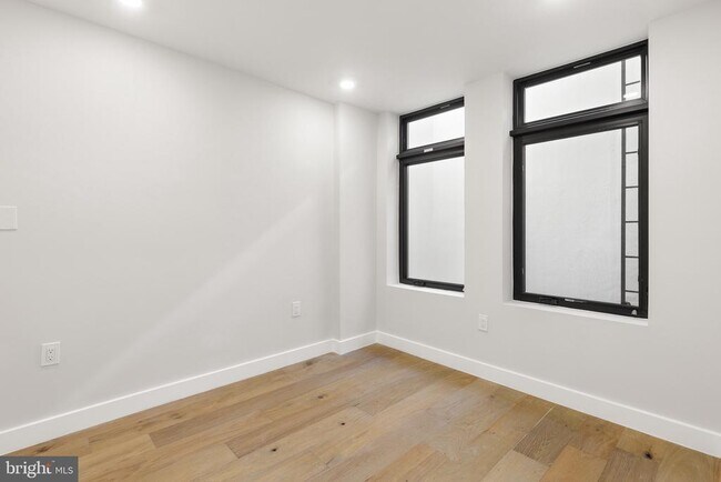 Building Photo - 1208 M St NW
