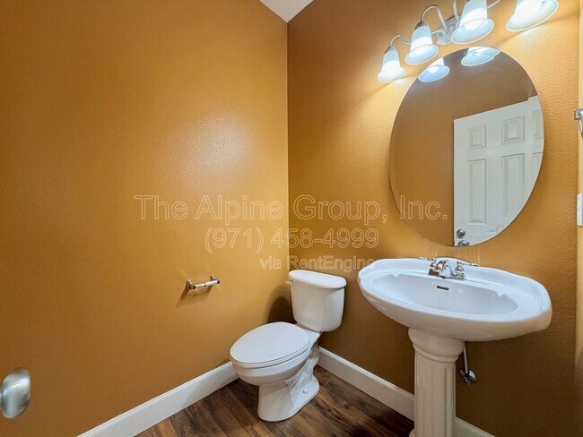Building Photo - 13760 SW Mapleview Ln