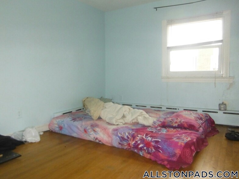 Building Photo - 26 Greylock Rd