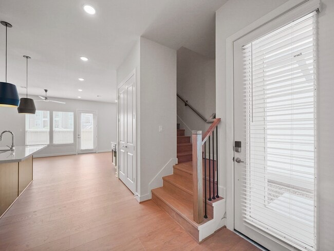 Building Photo - 1518 Colonial Gorge Dr