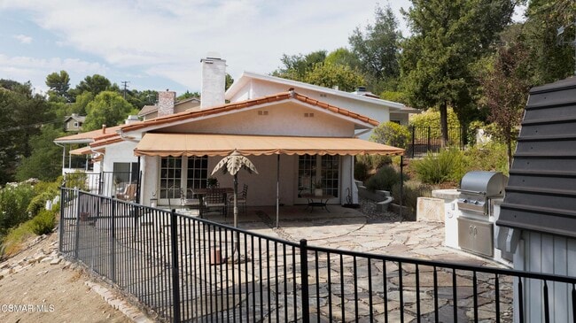 Building Photo - 28329 Foothill Dr