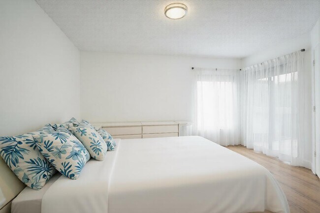 Building Photo - 903 Harbour Pointe Way