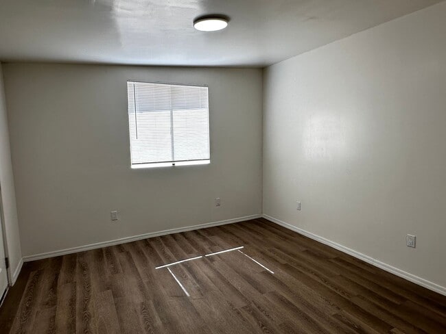 Building Photo - Beautiful Remodeled Studio With Private Backyard In Coolidge!