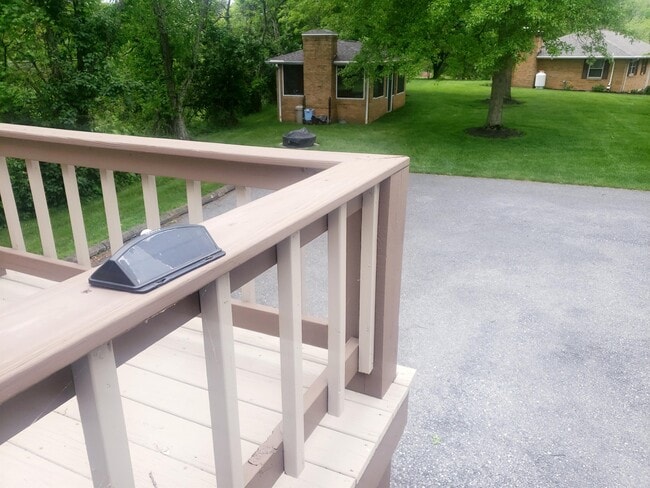 Building Photo - 4215 Valley Rd