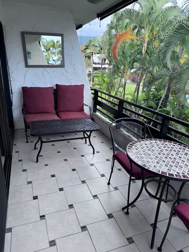 Building Photo - 75-6082-6082 Ali‘i Dr