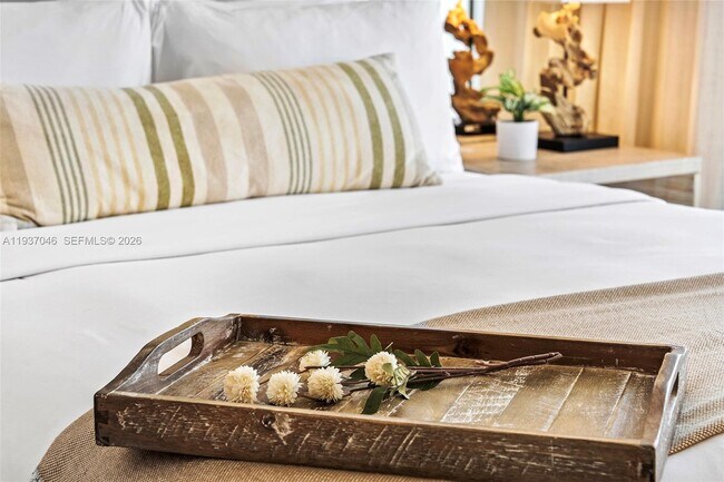 Building Photo - 102 24th St