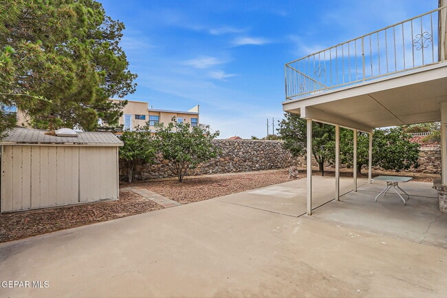 Building Photo - 7765 Dianjou Dr