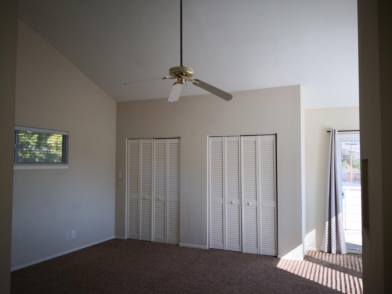 Building Photo - 399 Jaycee Dr
