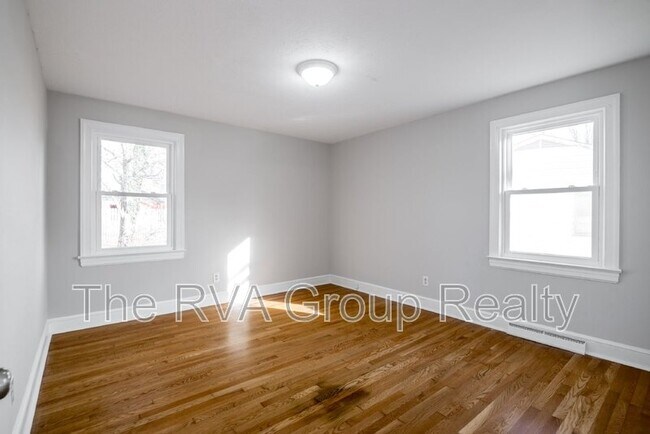 Building Photo - 2407 Bluefield St