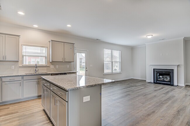 Building Photo - 3305 Ardmore St