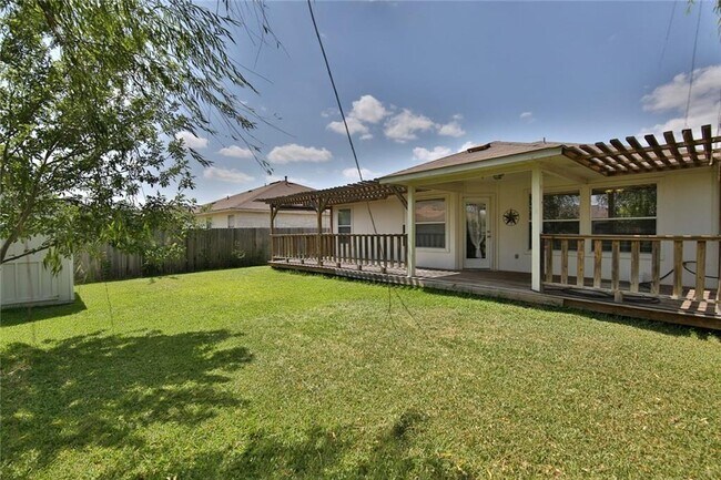 Building Photo - BEAUTIFUL 3 BEDROOMS / 2 BATH HOME IN SETTLERS CROSSING