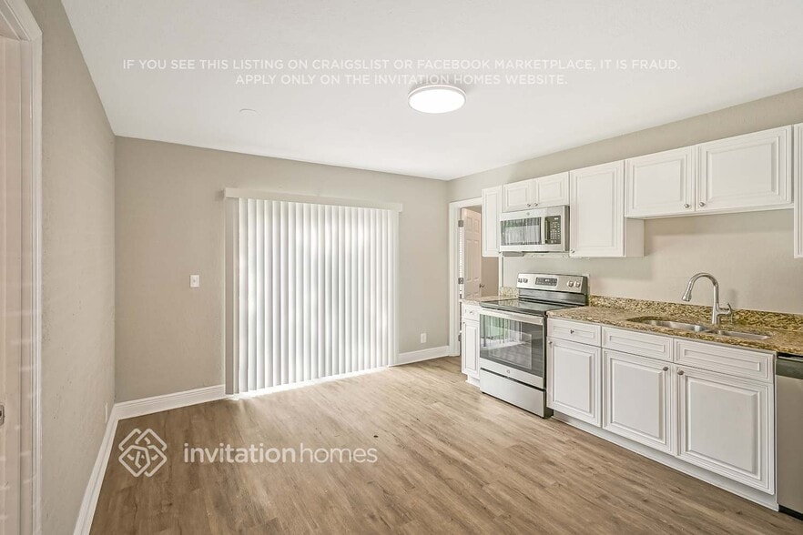 Building Photo - 5919 Ithaca Cir W