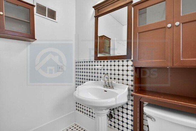 Building Photo - Find Your Home in Cayce