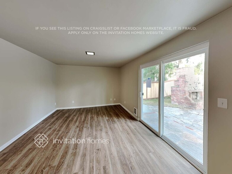 Building Photo - 13712 SE 170th St