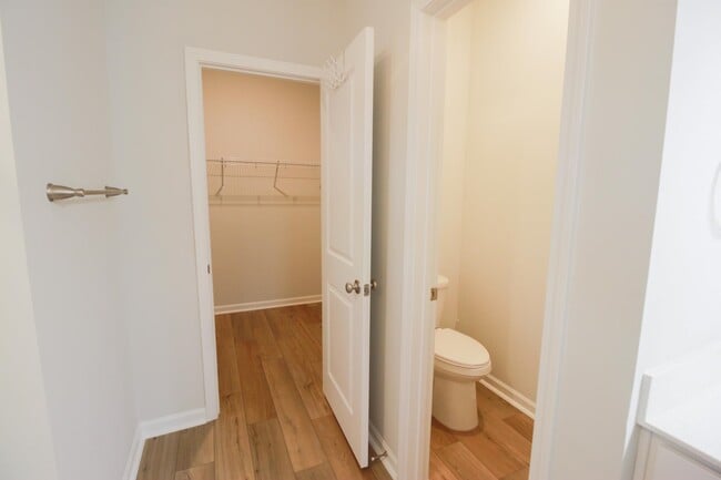 Building Photo - 1454 Bellaria Wy