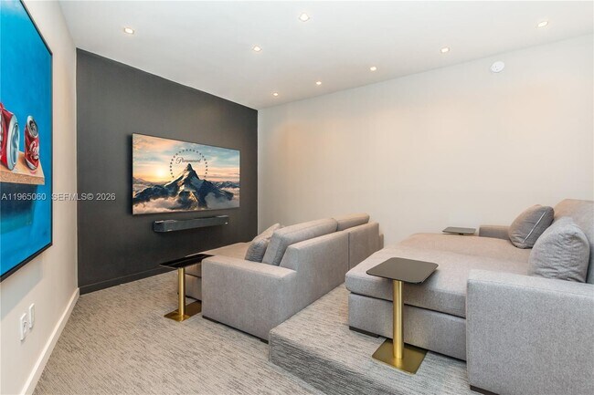 Building Photo - 851 NE 1st Ave