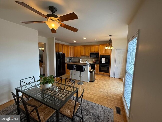 Building Photo - 41859 Cinnabar Square