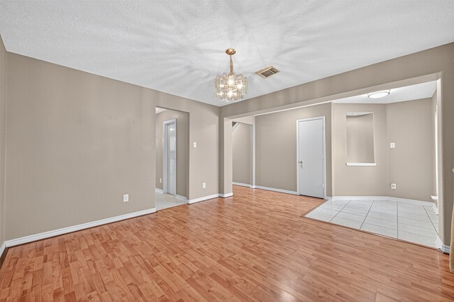 Building Photo - 19419 Arbor Pines Ln