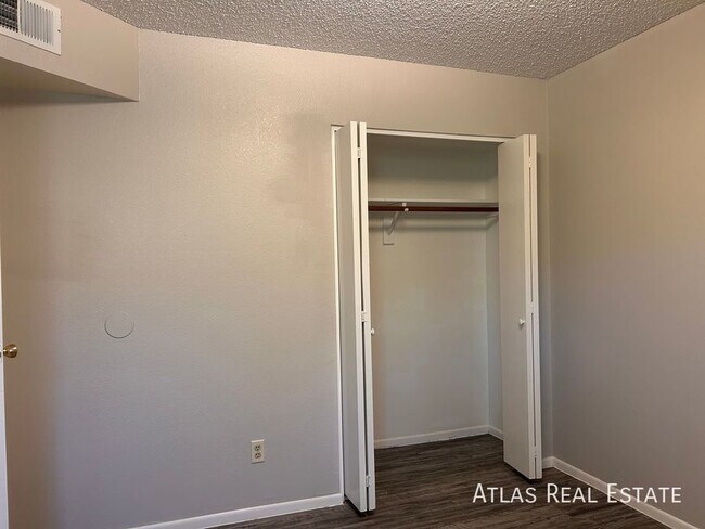 Building Photo - 3060 E Cicero St