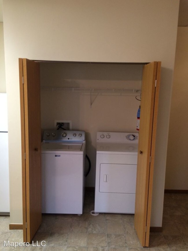 Building Photo - 420 Harding Ave