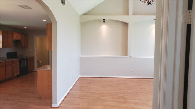 Building Photo - 1656 County Rd 697
