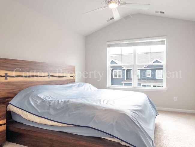 Building Photo - 7626 Knightbell Cir