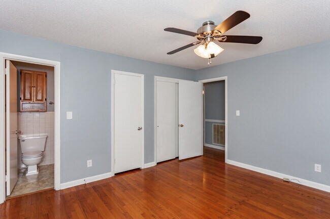 Building Photo - 3405 Melrose Dr