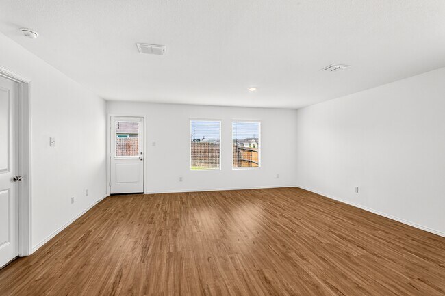 Building Photo - 1033 Sourgum St