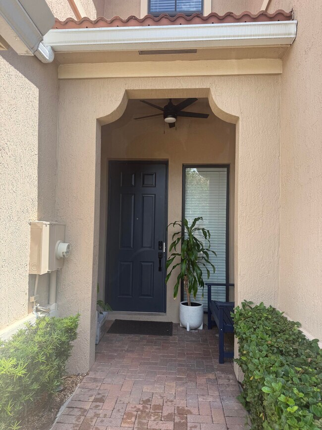 Building Photo - 1091 NW 33rd St