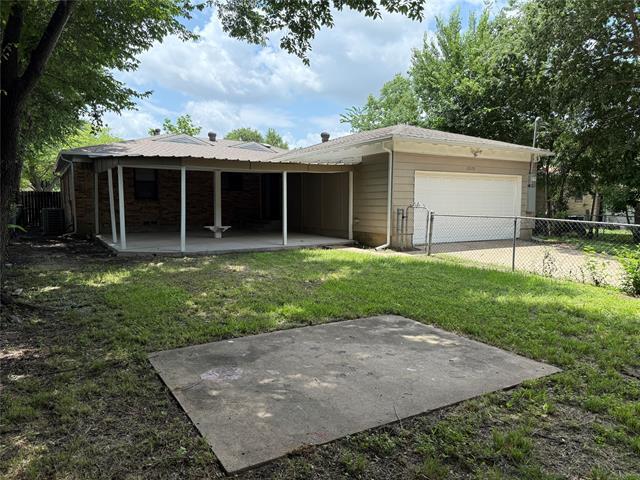Building Photo - 10025 Neosho Dr