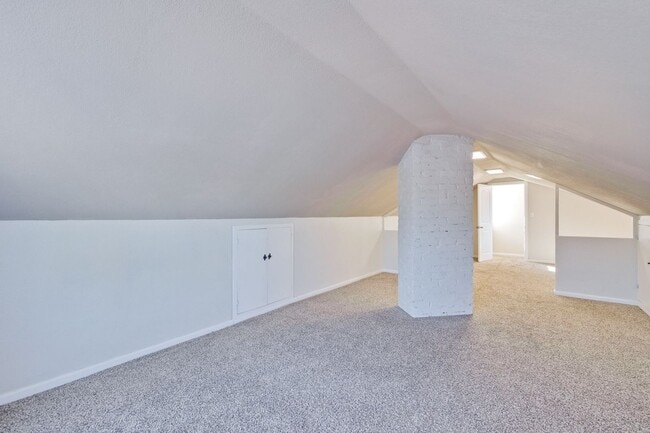 Building Photo - Wow! What a Great Home! Available Soon!