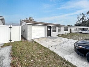 Building Photo - 8628 Velvet Dr