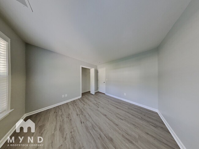 Building Photo - 50 Andrea Dr