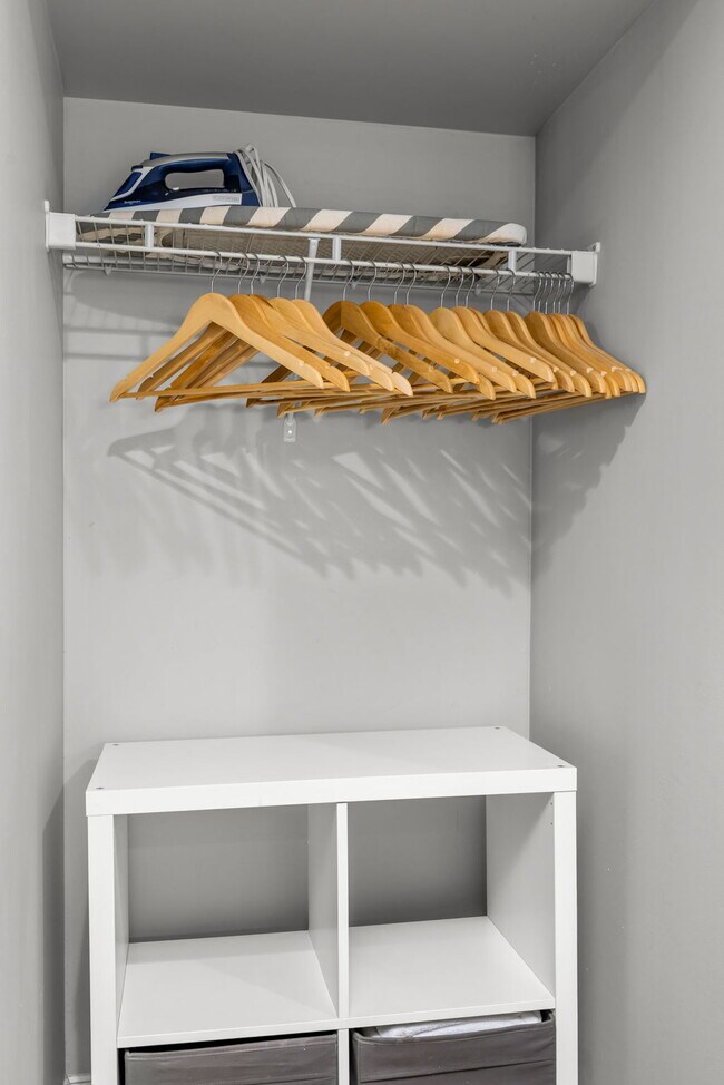 Building Photo - 4600 McPherson Ave