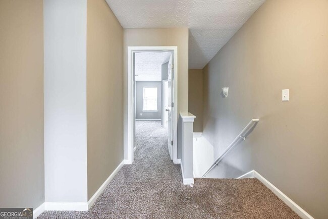 Building Photo - 2913 Vining Ridge Terrace