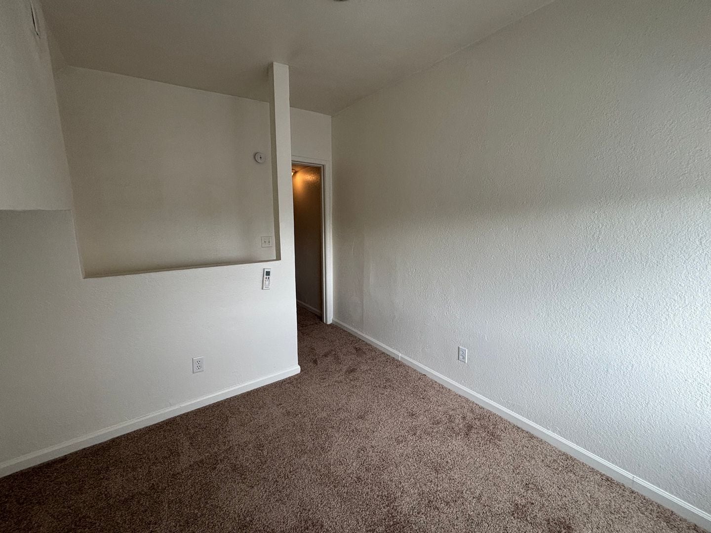 Building Photo - 1 E Navajo Rd