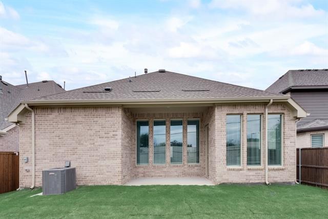 Building Photo - 17166 Yellow Bells Dr