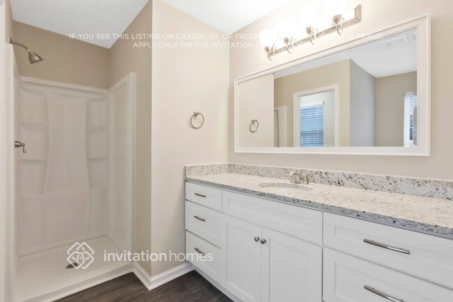 Building Photo - 173 Vinings Dr