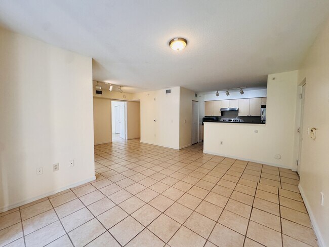 Building Photo - 4271 San Marino Blvd