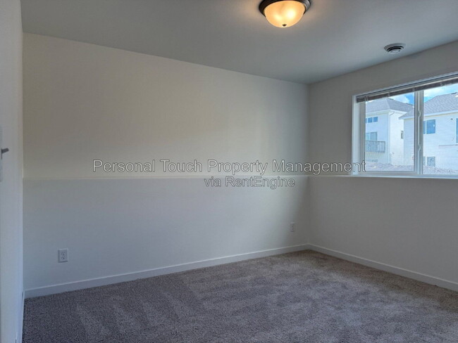 Building Photo - 6767 32nd St S
