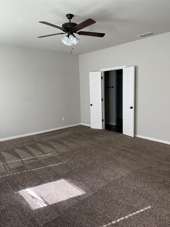 Building Photo - COMING SOON 4/2 BROCK ISD + LAWNCARE INCLU...