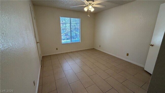 Building Photo - 2200 S Fort Apache Rd