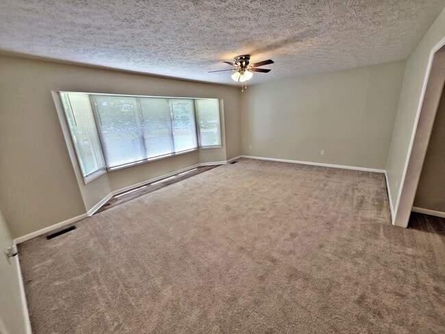 Building Photo - House Athens/Limestone County 4BR/2BA with 2 car garage