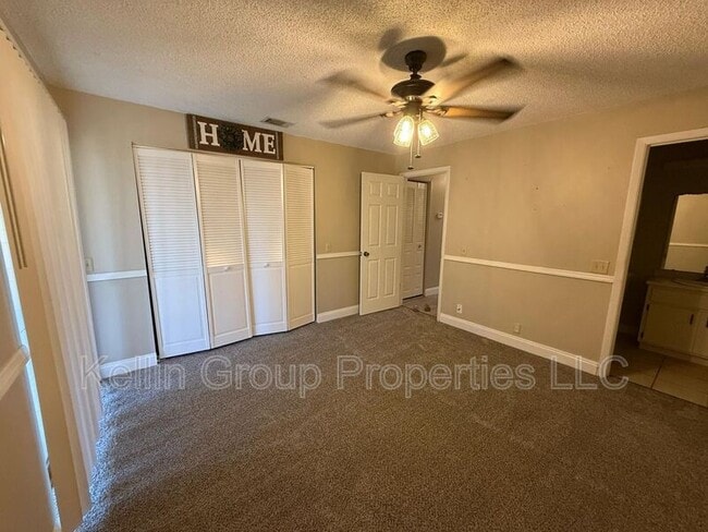 Building Photo - 5649 Struthers Ct