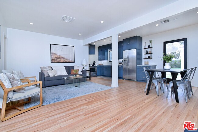 Building Photo - 6167 Costello Ave