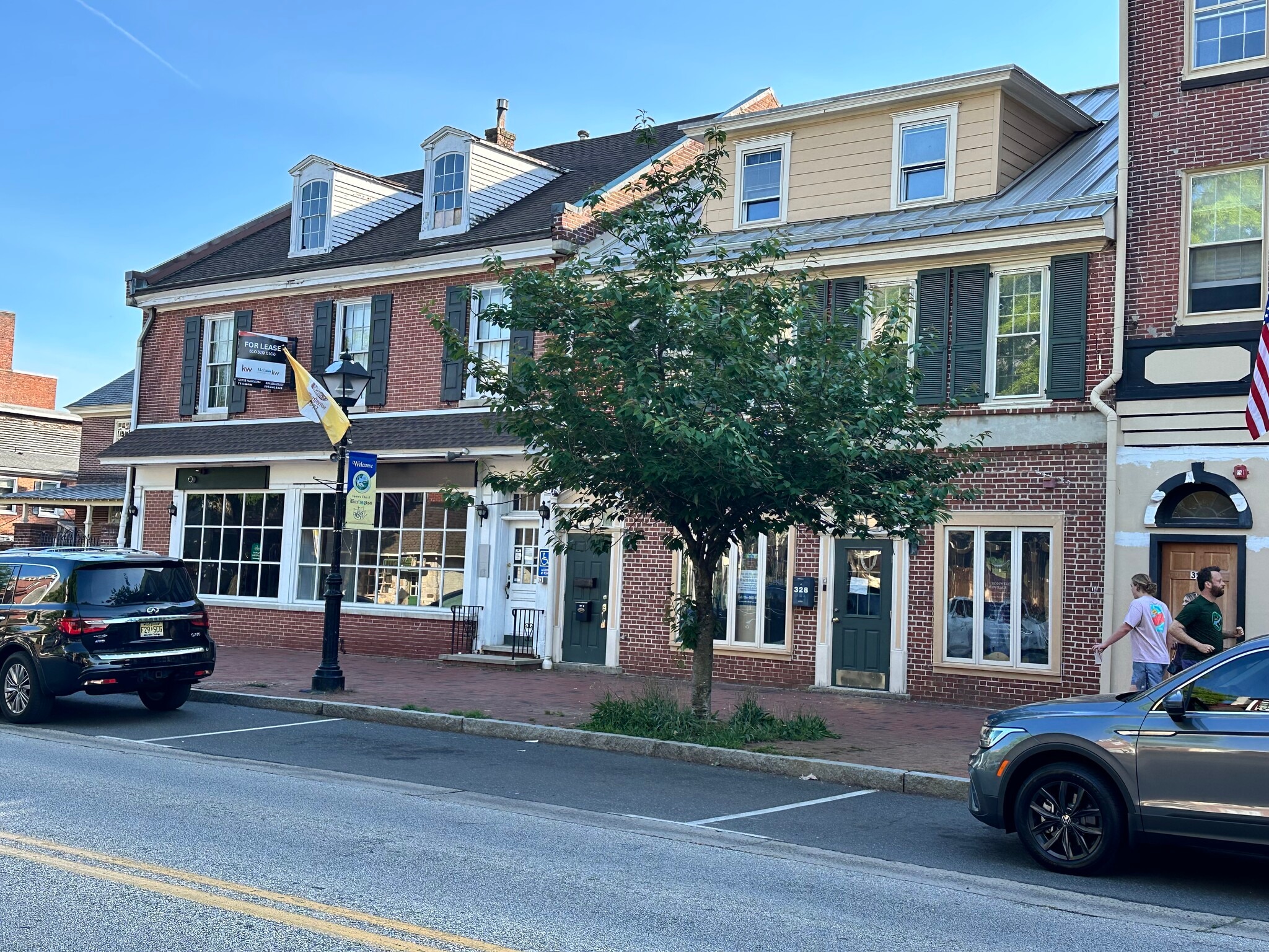 MODERN 3BR Apartment in Historic Building. - 328 High St