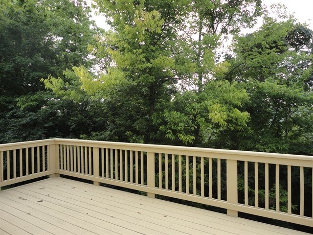 Building Photo - 4073 Sherbourne Dr