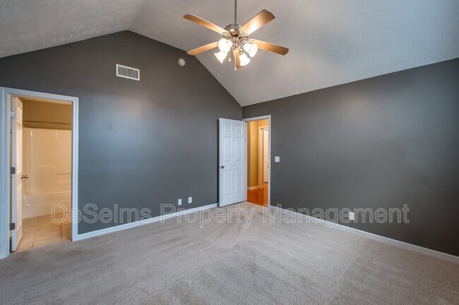Building Photo - 3733 Shoteka Dr