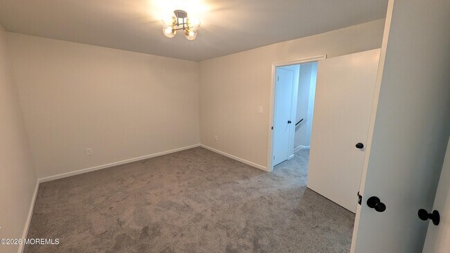 Building Photo - 13 Wren Way