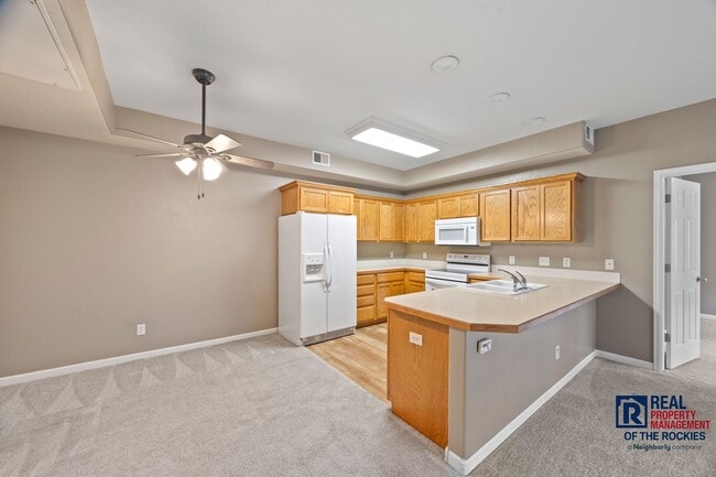 Building Photo - Charming Main Floor Condo in Water Valley